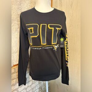 NHL Pittsburgh Penguins long sleeve Shirt size small